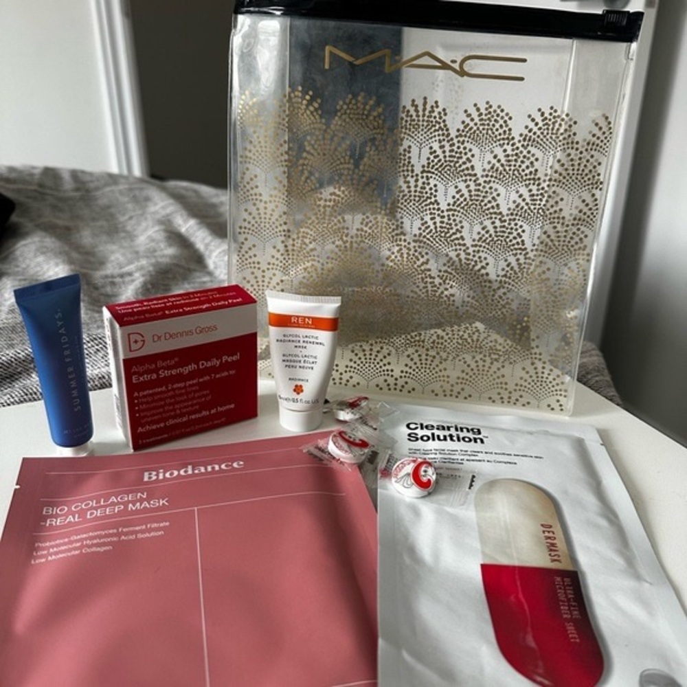 Lot of Facemasks in a MAC pouch